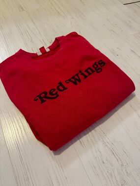 Mitchell & Ness Red Wings Sweater